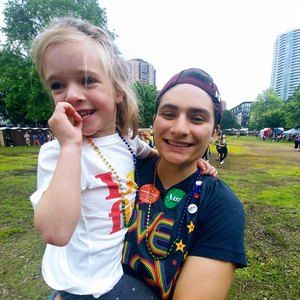 Meet your Posher, Avery